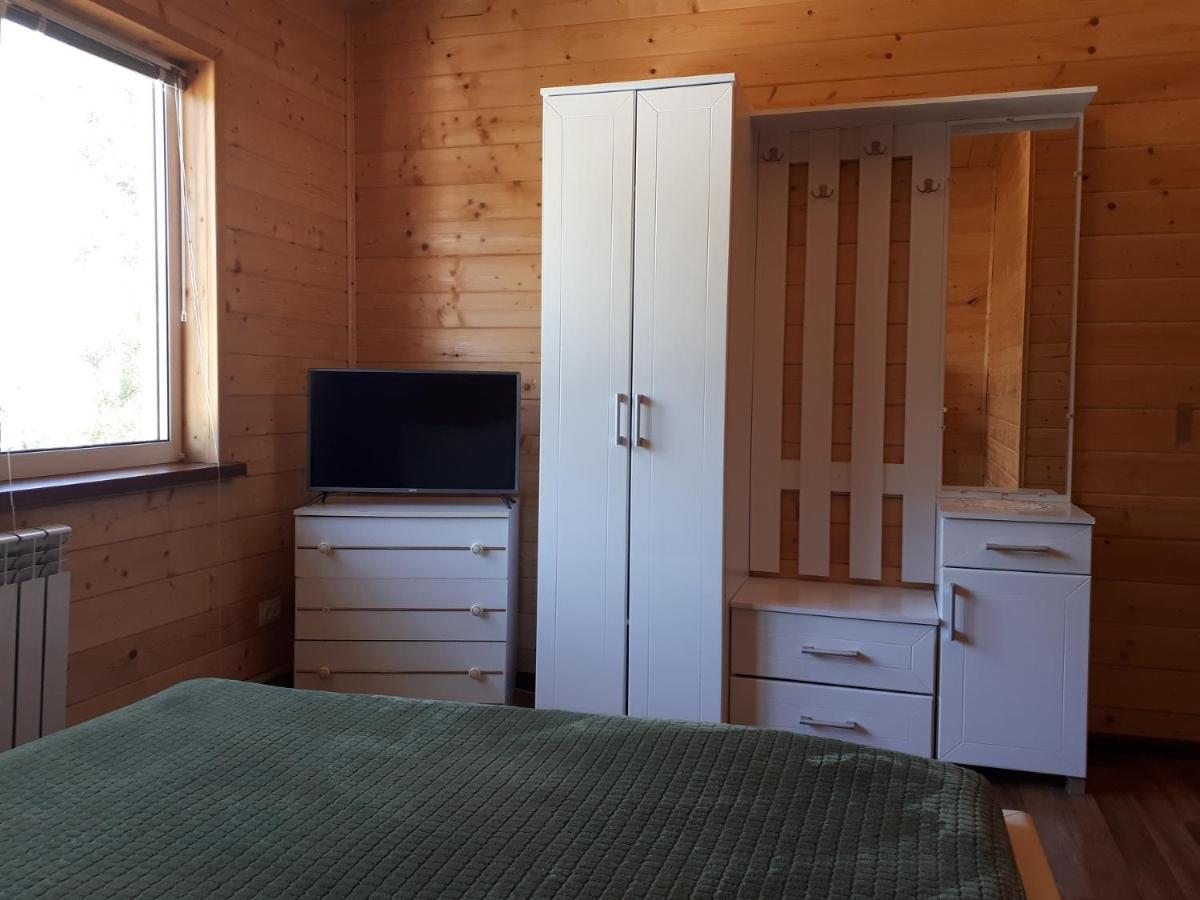 У Інни Hotel Mizhhirya  Bagian luar foto