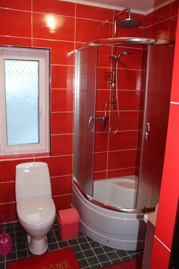 У Інни Hotel Mizhhirya  Bagian luar foto
